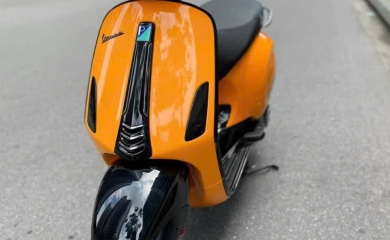 ĐỔI MÀU VÀNG CHO EM VESPA
