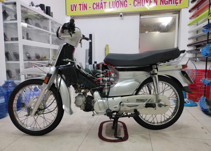 DREAM DÁN ĐỔI MÀU BẠC