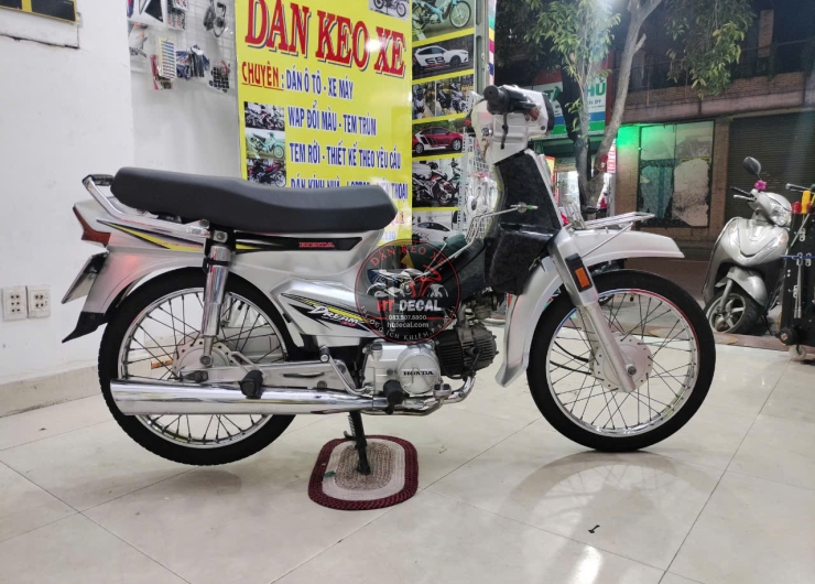 DREAM DÁN ĐỔI MÀU BẠC