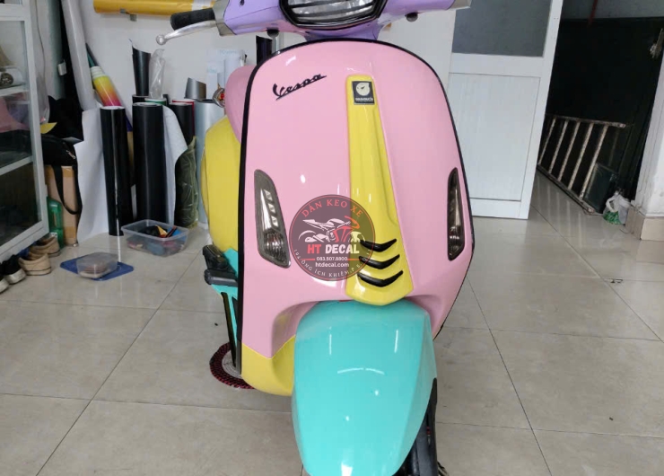 VESPA ĐỔI MÀU THEO YÊU CẦU
